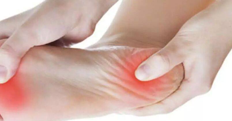 Topuk dikeninde lazer tedavisi yüz güldürüyor