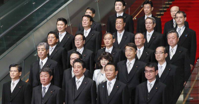 Japonya’da yolsuzluk iddiaları sonrası kabine değişti