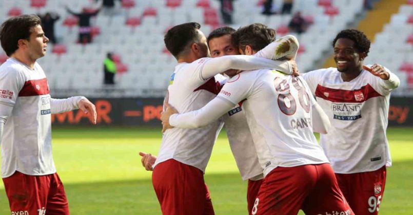 Trendyol Süper Lig: E.Y Sivasspor: 4 - Pendikspor: 1