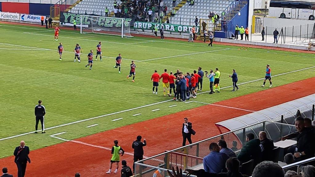 DÜZCE SPOR LİGE TUTUNDU