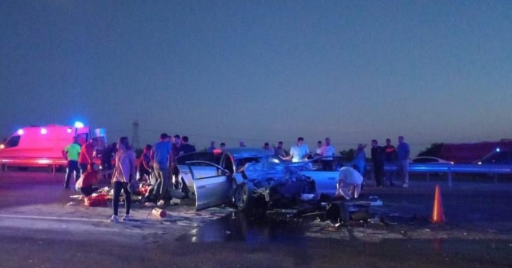Antalya’da feci kaza: 3 ölü, 3 yaralı