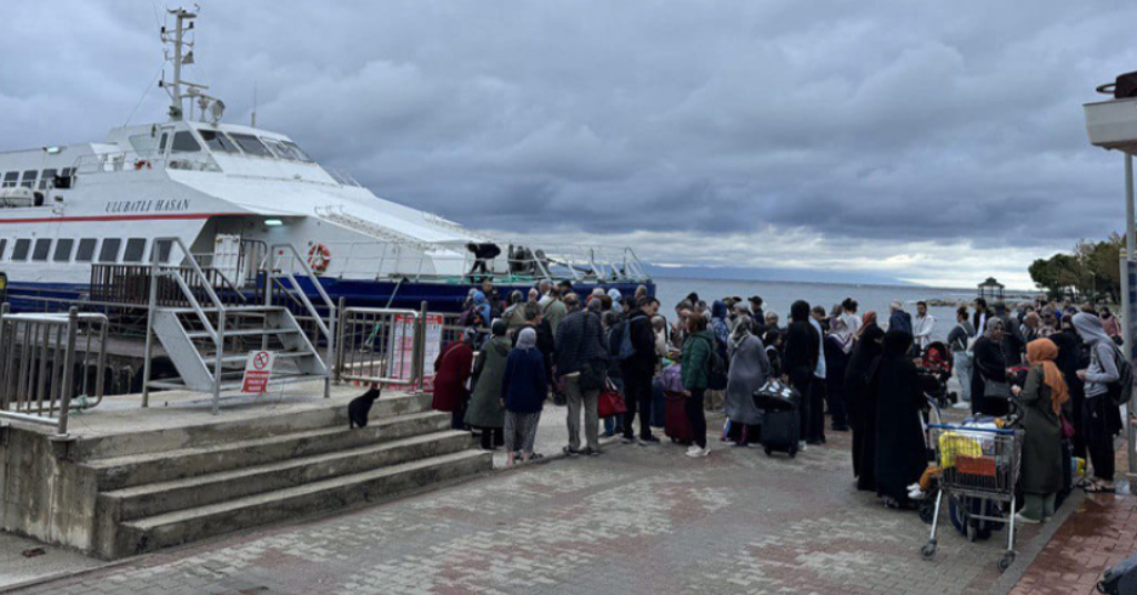 Marmara’da fırtına deniz ulaşımını etkiledi