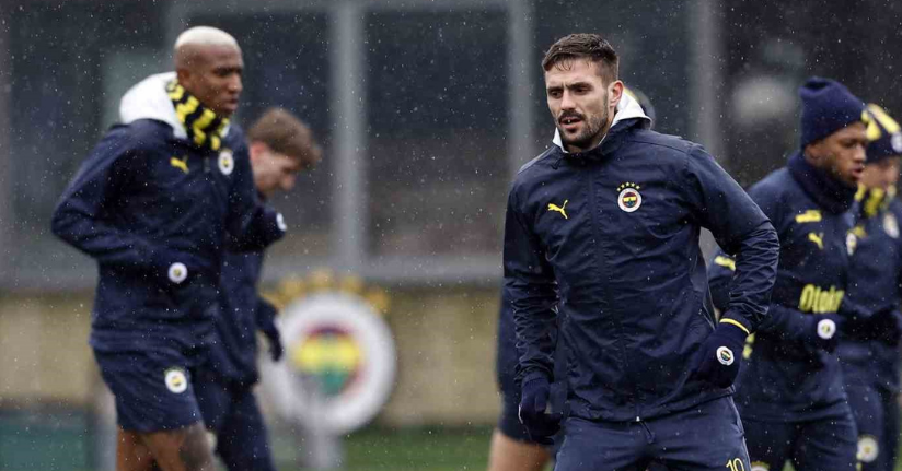 Fenerbahçe, Corendon Alanyaspor maçı hazırlıklarını tamamladı