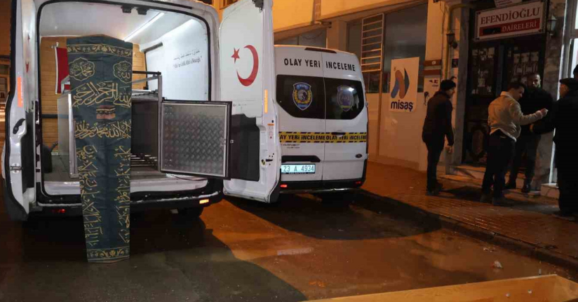 Elazığ’da genç kadın apartta ölü bulundu
