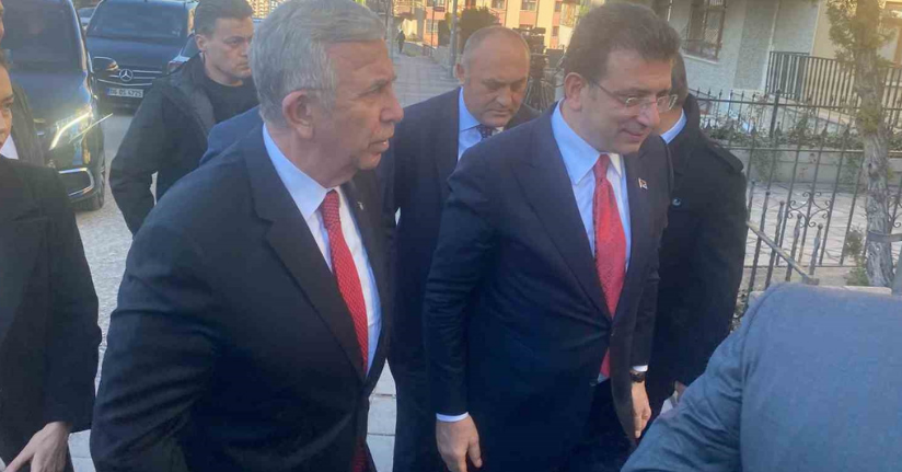 ABB Başkanı Yavaş ve İBB Başkanı İmamoğlu’ndan Özdağ’ın annesine ziyaret
