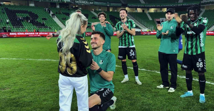 Sakaryaspor - Yeni Malatyaspor maçının ardından sahada sürpriz teklif