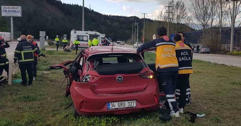 Karabük’te otomobil ile tır çarpıştı: 3 ölü, 2 yaralı