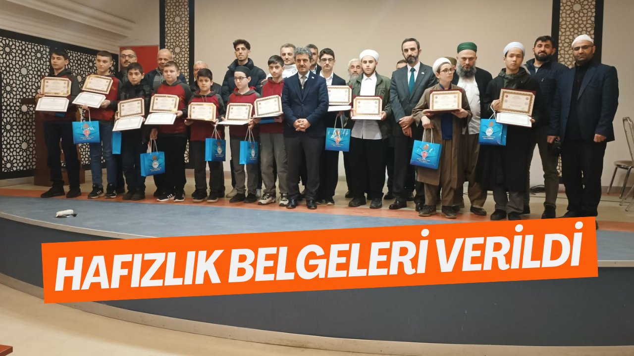 Hafızlık Belgeleri Verildi