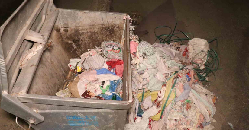 Eski sevgilisinden hamile kaldığı bebeğini evde doğurup çöpe atmış