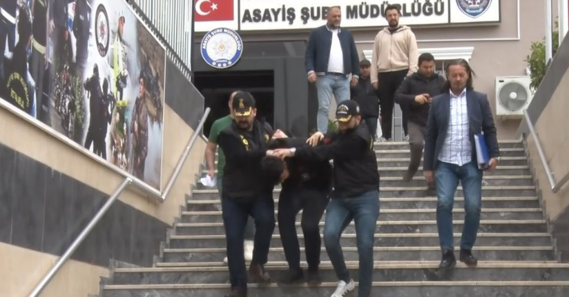Beşiktaş’ta eşiyle kafeteryada oturan adama şok saldırı
