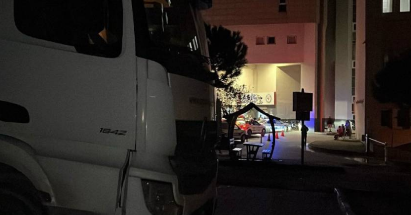Tır, hastane otoparkına daldı: Sürücü alkollü çıktı, araçta ise uyuşturucu bulundu