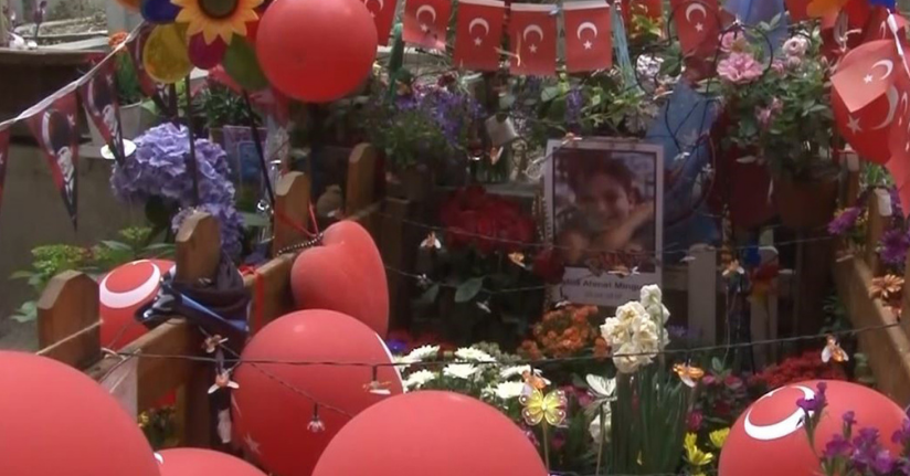 İtalyan şefin oğlu Mattia Ahmet Minguzzi’nin doğum gününde mezarına ziyaret