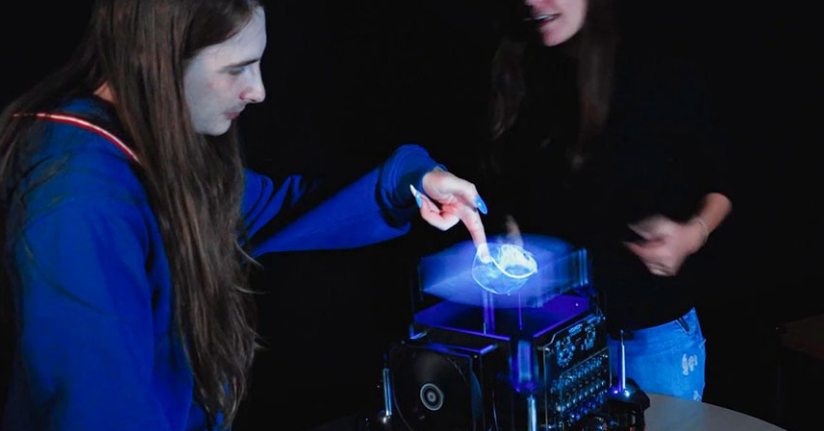 Dünyanın ilk etkileşimli 3D hologramı geliştirildi