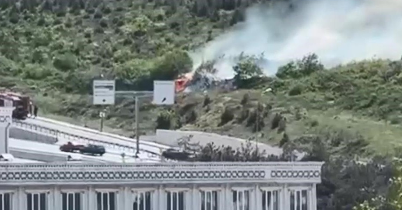 Arnavutköy'de ormanlık alanda yangın