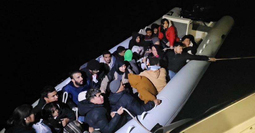 Didim’de 14 düzensiz göçmen yakalandı