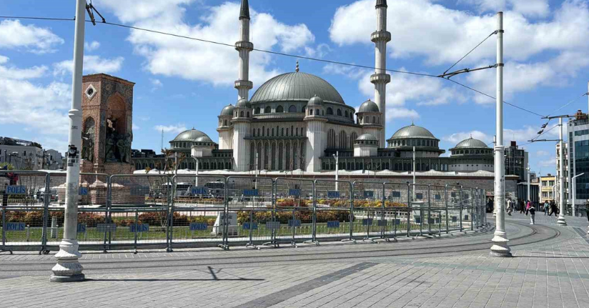 Taksim’de 1 Mayıs nedeniyle güvenlik önlemi alındı