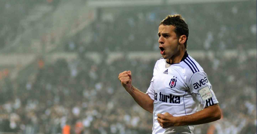 Beşiktaş’ın eski golcüsü Bobo’dan, Fenerbahçe derbisi yorumu
