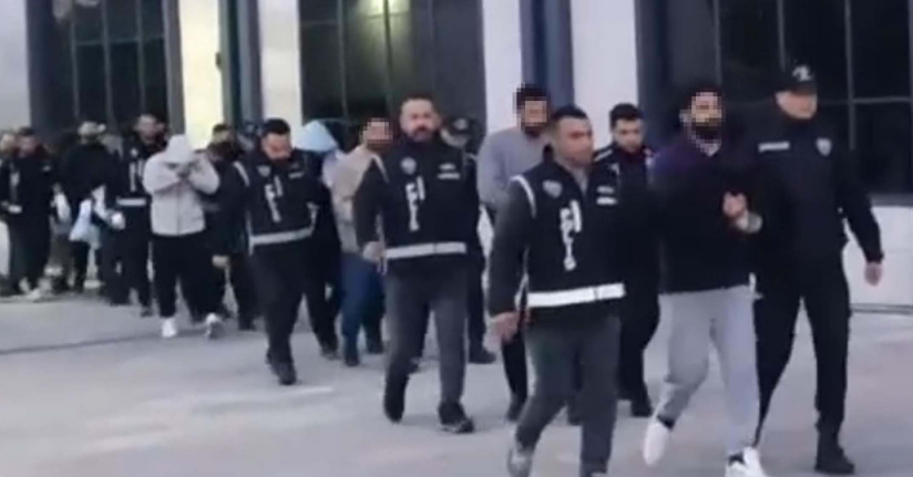 Gökçeada'da 2 aileye yönelik 'nitelikli yağma' operasyonunda 9 tutuklama
