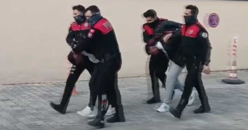 Kasklı berber katilleri yakalandı