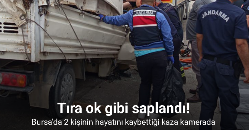 Bursa’da 2 kişinin hayatını kaybettiği kaza kamerada