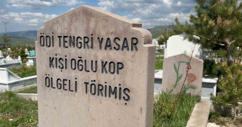 Dünden bugüne Türklerde mezar kültürü