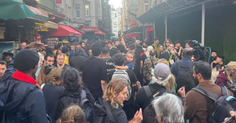Gezi’nin 12. yıl dönümü eylemlerinde Taksim’de iziniz gösteri yapan kişiler gözaltına alındı