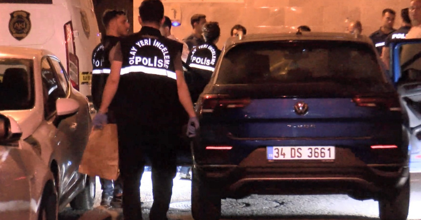 Fatih'te otomobilde yanındaki kişinin silahlı saldırısına uğrayan sürücü öldü