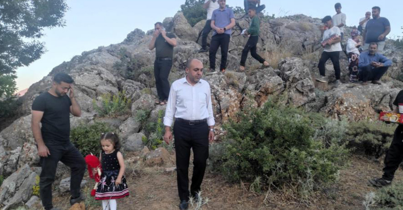30 yıl önce teröristlerin şehit ettiği 9 ve 11 yaşındaki çocuklar unutulmadı