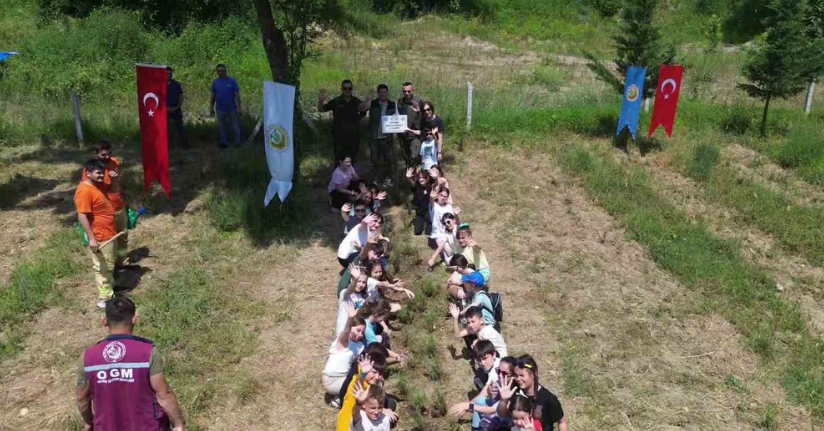 Çocuklara doğa sevgisi aşılayan etkinlik; 