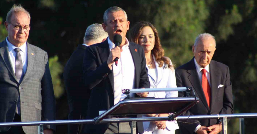 CHP Genel Başkanı Özel, Tekirdağ’da partililere seslendi