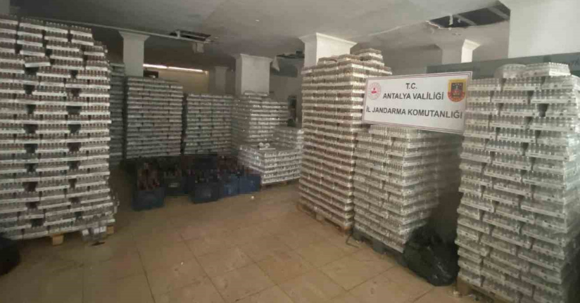 Alanya’da 10 bin litre kaçak alkol ele geçirildi