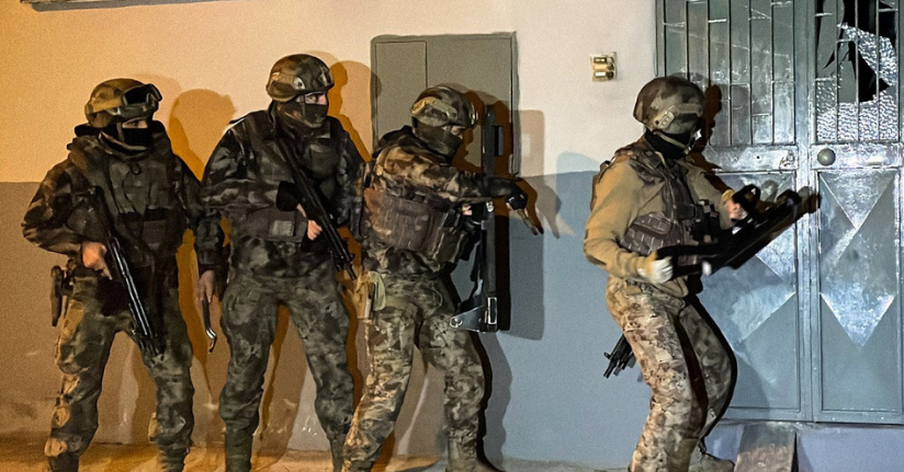İzmir'de terör operasyonu: 7 gözaltı
