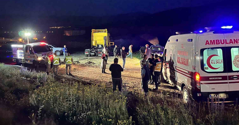 Çıldır’da trafik kazası: 2 ölü, 1 yaralı