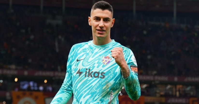 Trabzonspor’dan Berke Özer Hamlesi: Galatasaray’a Ters Köşe