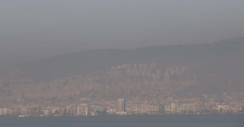 'İzmir'de hava kirliliği sınırların 5 kat fazlası'