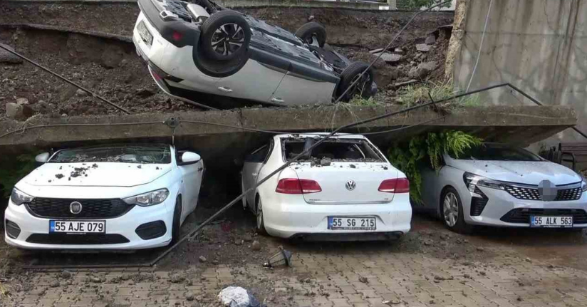 Samsun’da istinat duvarı yağmur sularına dayanamadı: 4 araç zarar gördü