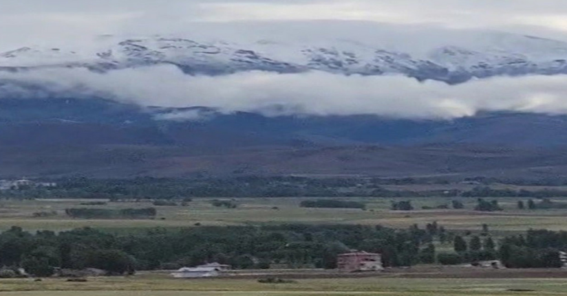 Temmuz’da kar sürprizi: Bayburt’un Soğanlı Dağı’na kar yağdı
