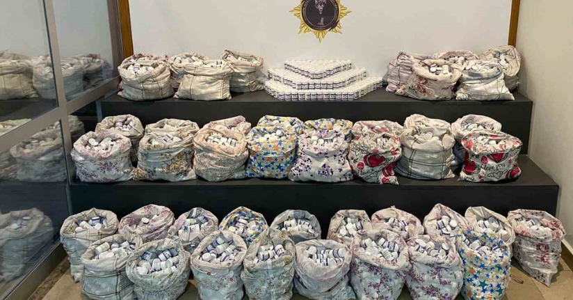 Samsun’da yastık kılıfları içine gizlenmiş 265 bin adet uyuşturucu hap ele geçirildi