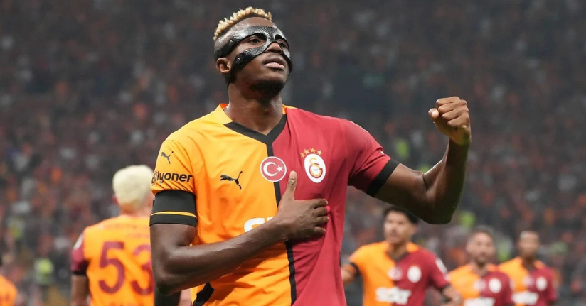 Victor Osimhen İstanbul Yolunda