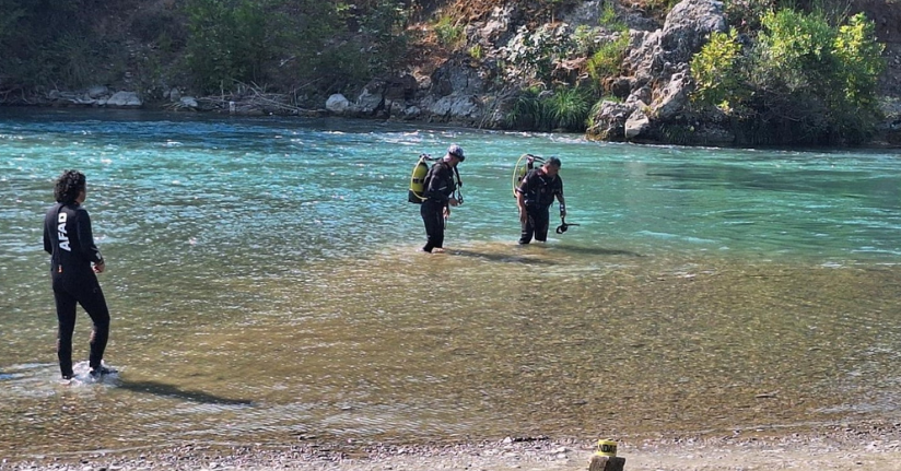 Irmağa düşen topu almak isterken akıntıya kapılan lise öğrencisinden acı haber