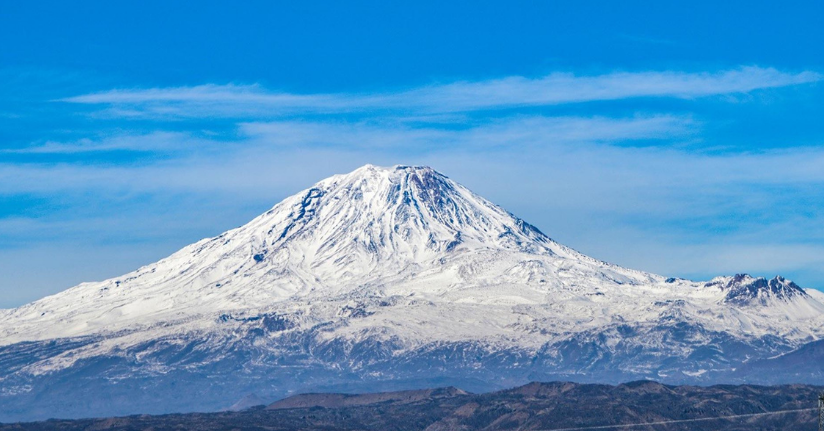 Ağrı Dağı’ndaki takke buzulu eriyor; 37 yılda yüzde 41 küçüldü