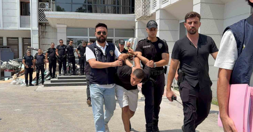 Mersin’de anne-kızı öldüren zanlı yakalandı