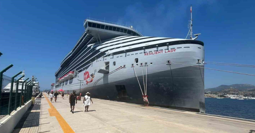 Bodrum’a 2 bin 577 yolcu getirdi