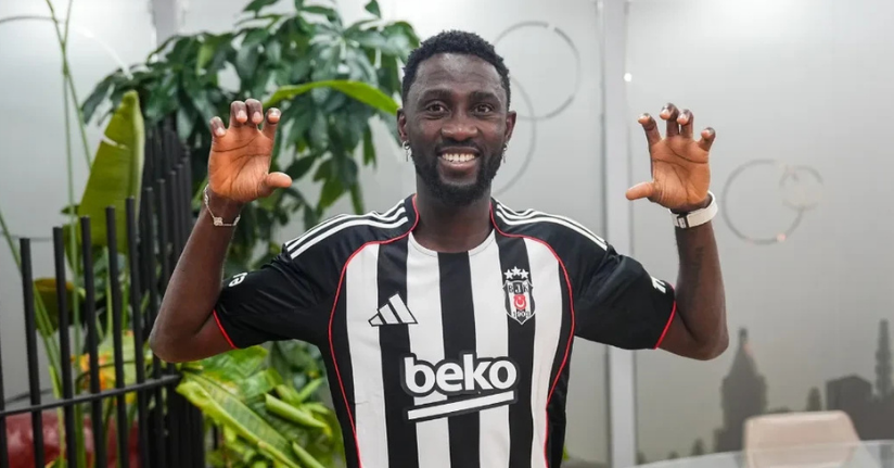 Beşiktaş'ın Yeni Transferi Wilfred Ndidi İstanbul'da! Ayağının Tozuyla Formayı Giydi