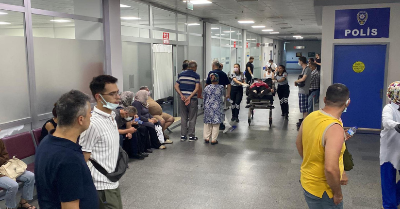 Tekirdağ'da, 50 işçi zehirlenme şüphesiyle hastaneye kaldırıldı
