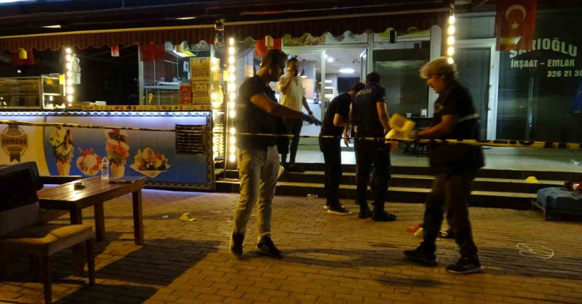 Pastanedeki tartışma kavgaya dönüştü: 3 ölü