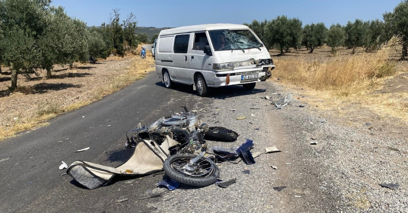 Manisa’da motosiklet araçla kafa kafaya çarpıştı: 1 ölü