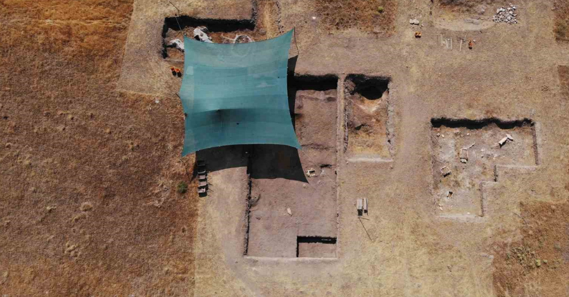 Küllüoba Höyüğü’ndeki mezarlık alanda yapılan arkeolojik çalışmaların ilginç sonuçları