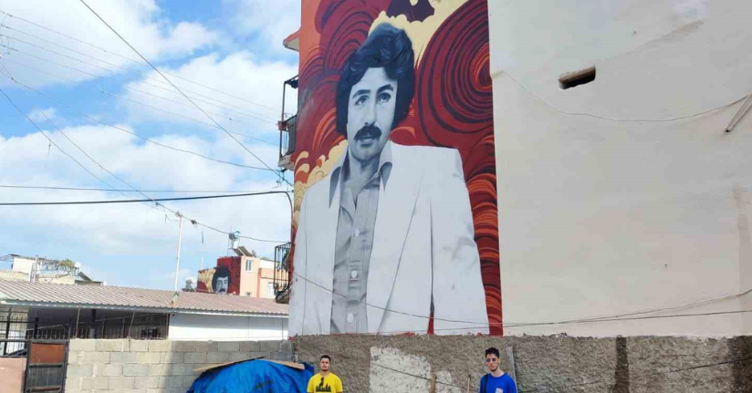 Ünlü sanatçılar Ferdi ve Müslüm’ün grafitileri büyüdükleri mahalleye çizildi