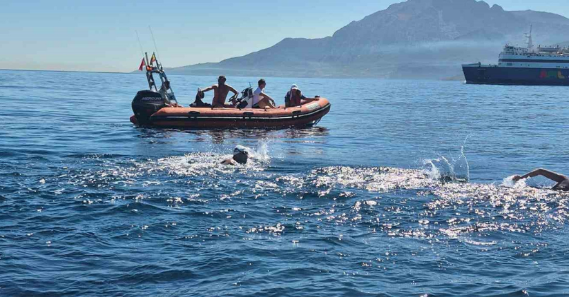 İzmirli Tuna, Cebelitarık Boğazı’nı yüzerek geçen dünyadaki ilk otizmli maraton yüzücüsü